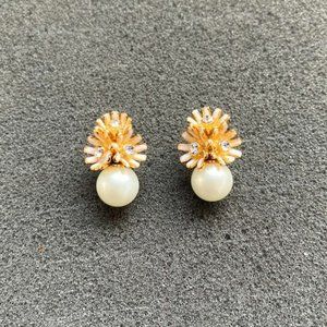 Kate Spade Daisy Pearl Stud Earrings